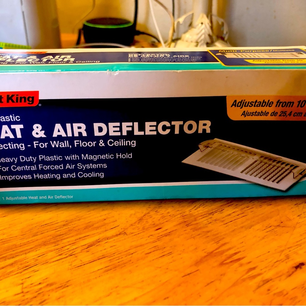 Heat and air deflector